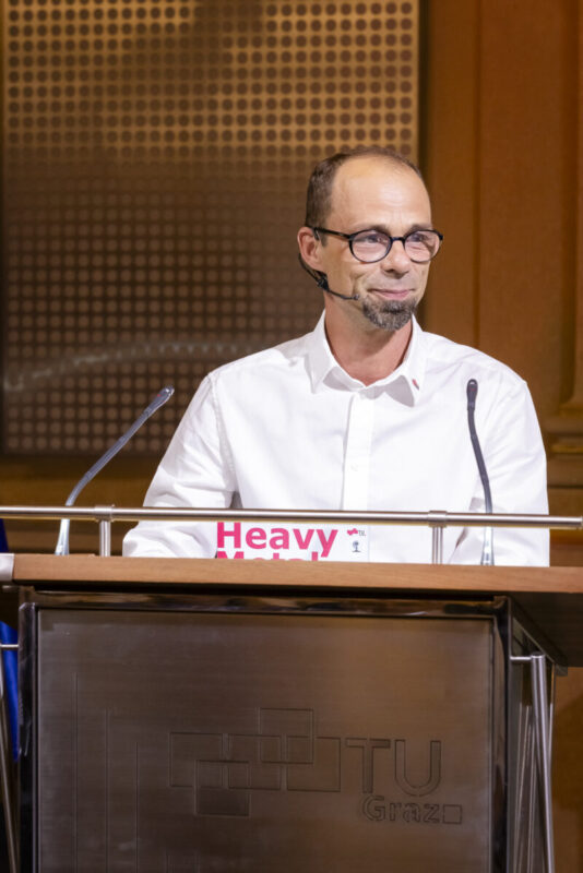 Stefan Marschnig als Sprecher am Pult